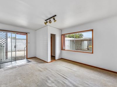 7 GEORGE STREET, Southend