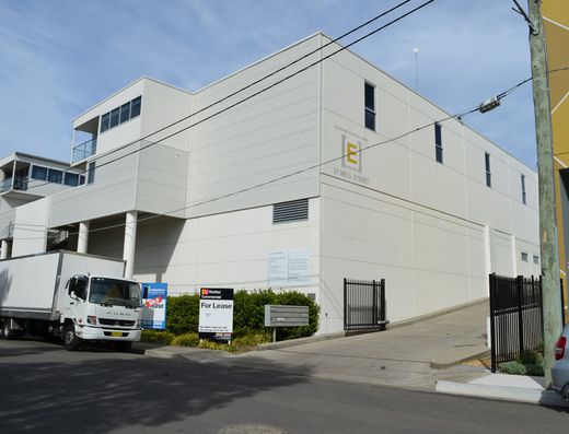 Great Position in Complex