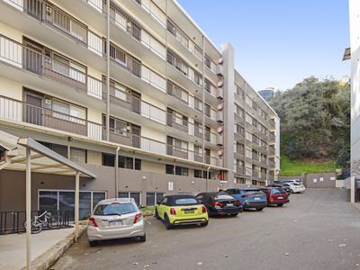 610 / 130 Mounts Bay Road, Perth