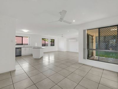 9 Dartmouth Close, Clinton