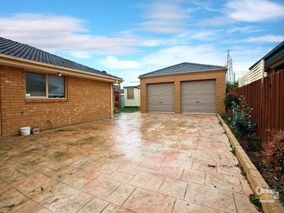 12 Emma Court, Hampton Park