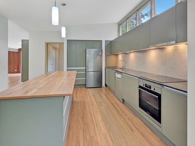 4 Lloyd Place, Mystery Bay