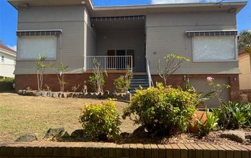 12 Fourth Avenue, Loftus