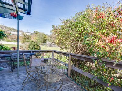 10 Abbey Lane, Mccrae