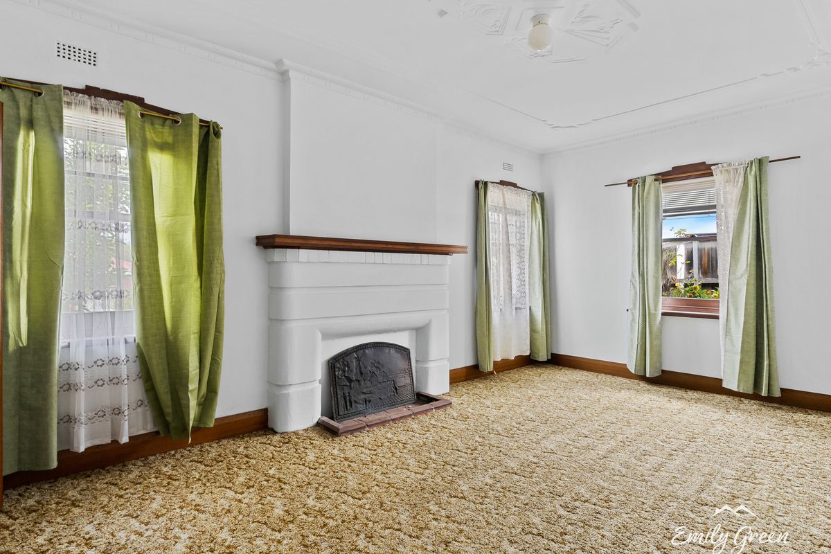 7 Minallo Avenue, West Hobart