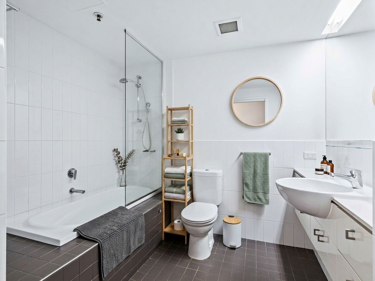 7002 / 7 Parkland Blvd, Brisbane City