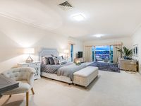 1 Nowingi Close, Eight Mile Plains