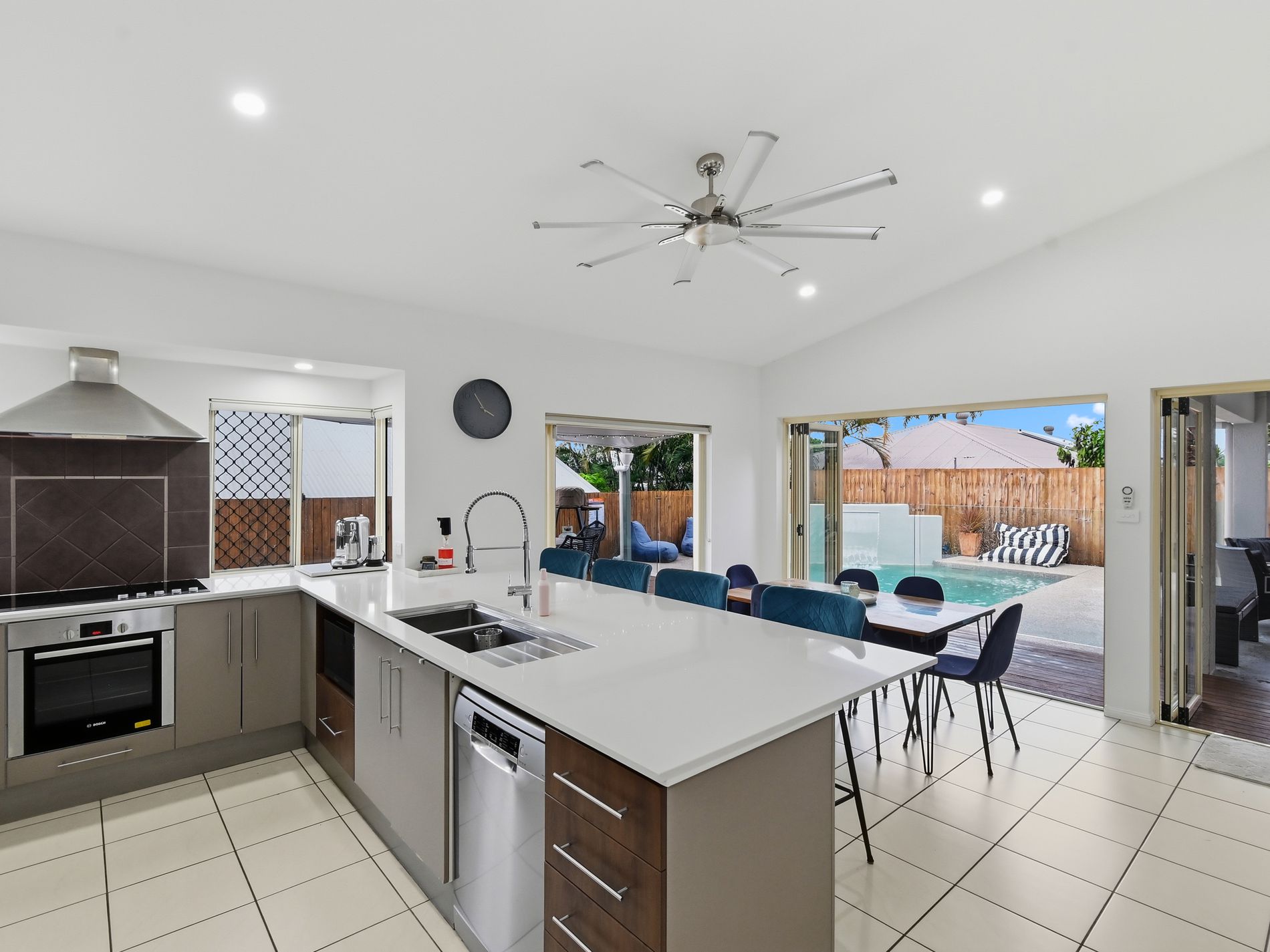 7 RED GUM CLOSE, Mount Sheridan