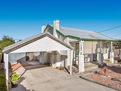16 Prouses Road, North Bendigo