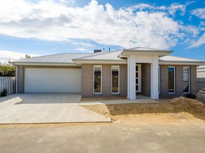 23 CHERRY TREE LANE, Wodonga