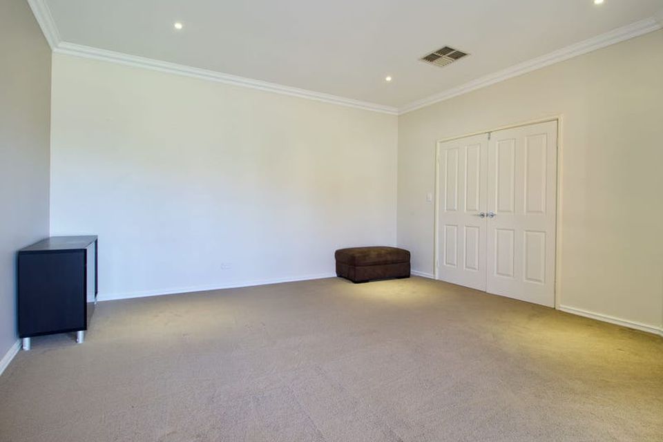 63 Coates Avenue , Baldivis