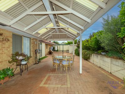 11 Robinia Rise, Helena Valley