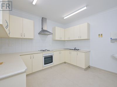 1 / 31 Council Avenue, Rockingham