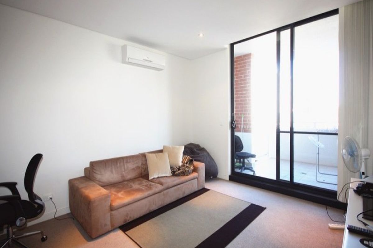 8 Victa Street, Clemton Park