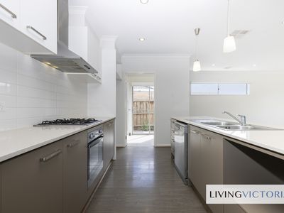 14 Adelong Street, Werribee