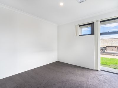 16 Tablelands Dr, Baldivis