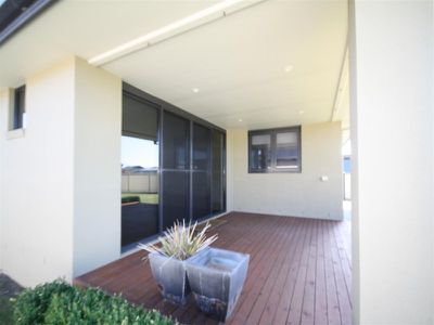 12 Sandy Crescent, Wynyard