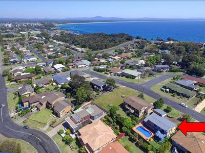 12 Sunbakers Drive, Forster
