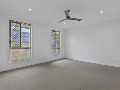 39 Sandy View Drive, Nikenbah