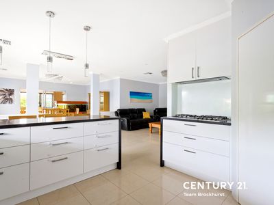 21 Pomera Drive, Byford