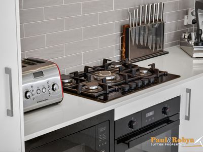 11A Woodberry Avenue, Coombs