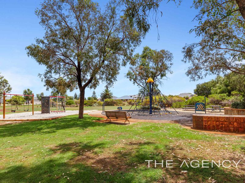 30 Hayeswater Circuit, Waikiki