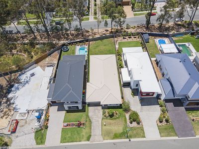 10 APRIL CRESCENT, Bridgeman Downs