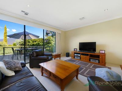 9 Allamar Court, Tawonga South