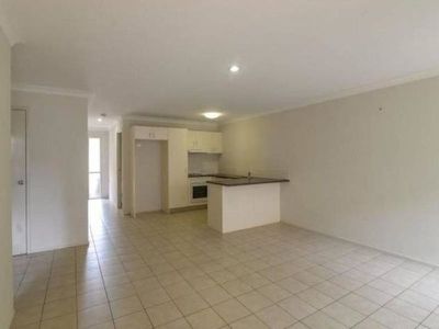 3 / 8 Shareece Court, Crestmead