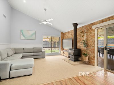 6 Arnheim Place, North Nowra