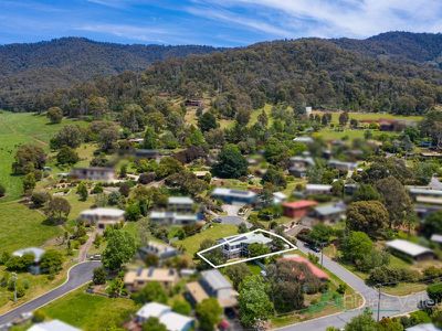 2 Marum Court, Tawonga South