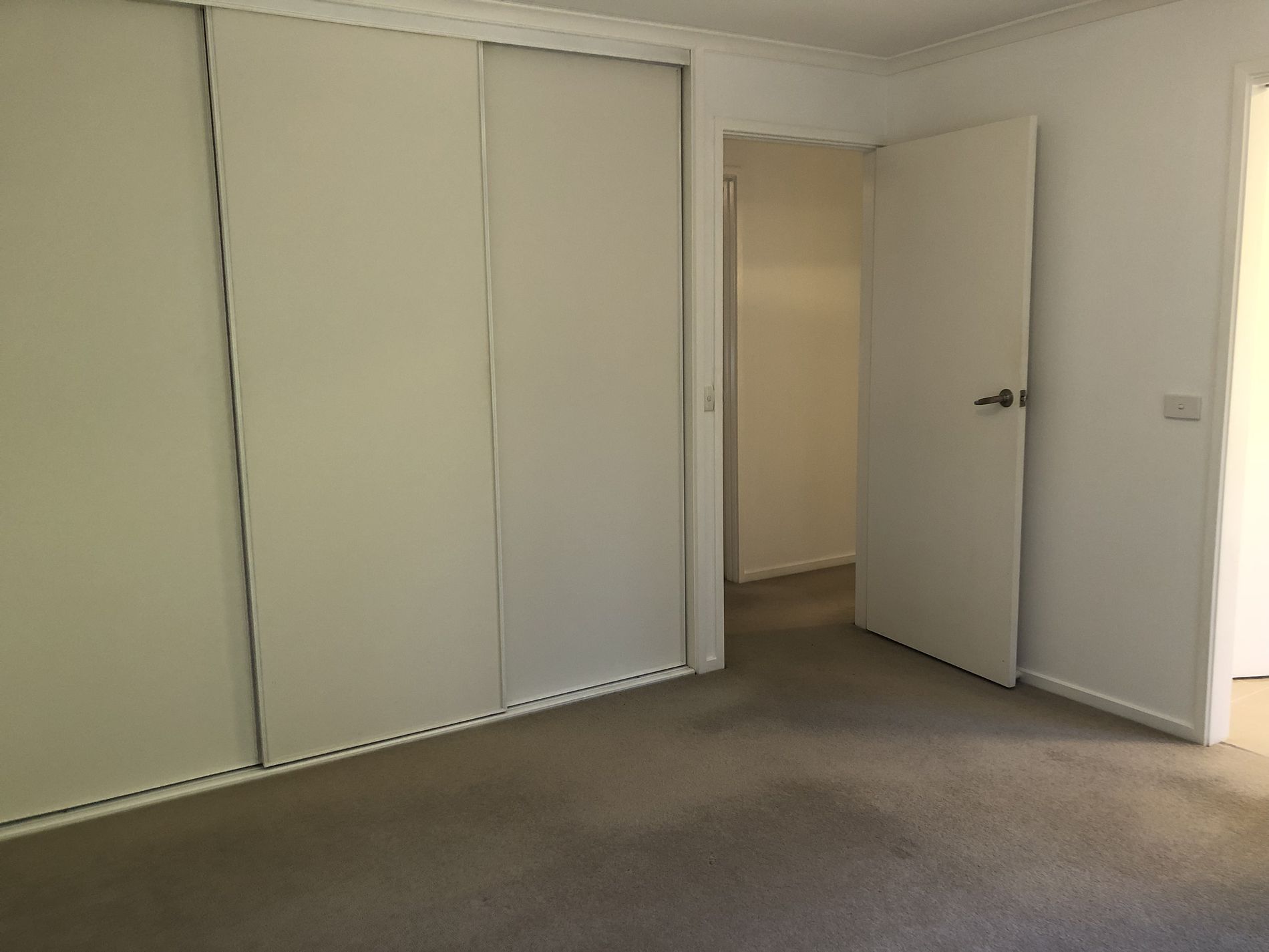 1 / 402 Myers Street, East Geelong