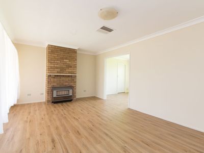 25 Beveridge Crescent, Dubbo