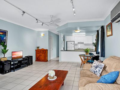 12 / 3 Quetta Close, Manoora