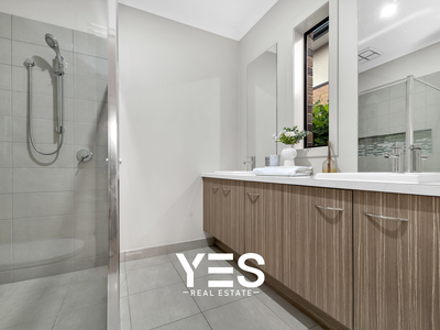 7 Mossbank Road, Cranbourne East