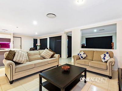 21 Carisbrook Cct, Forest Lake