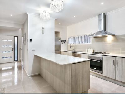 76 Trillium Boulevard, Mickleham