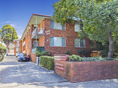 2 / 8 Curt Street, Ashfield