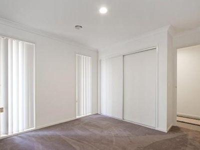27 Tanner Mews, Point Cook