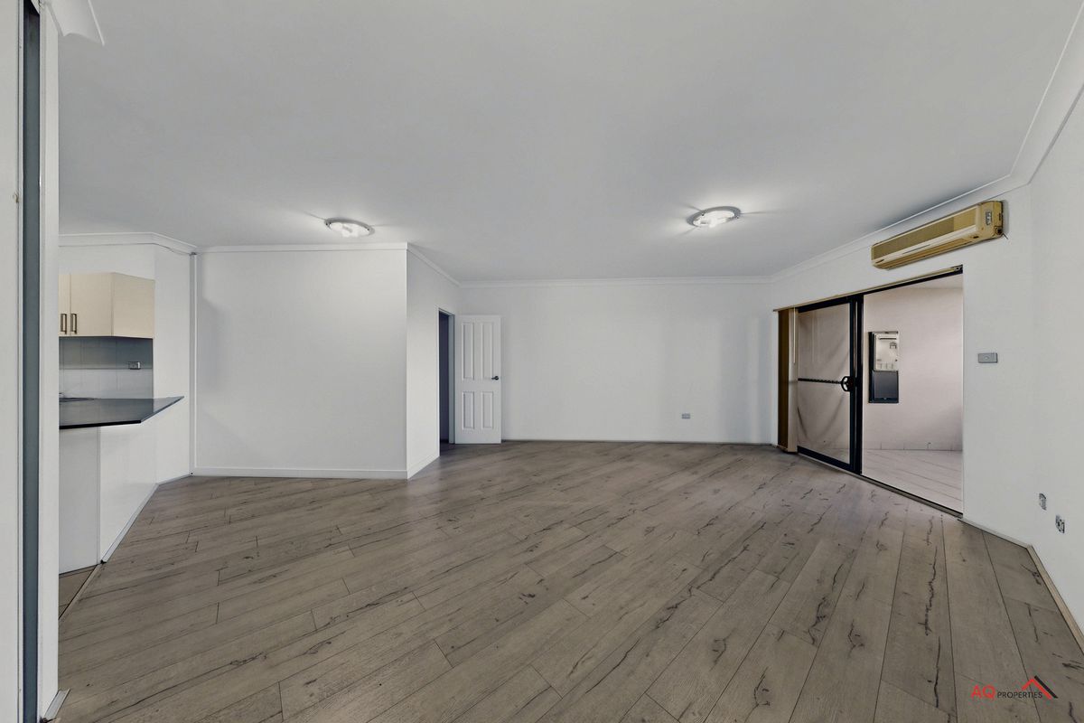 Modern 2-Bedroom + Study Apartment