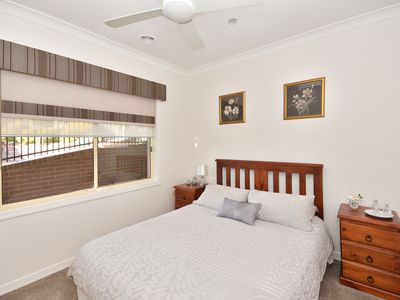 6 Sunset Boulevard, Spring Gully