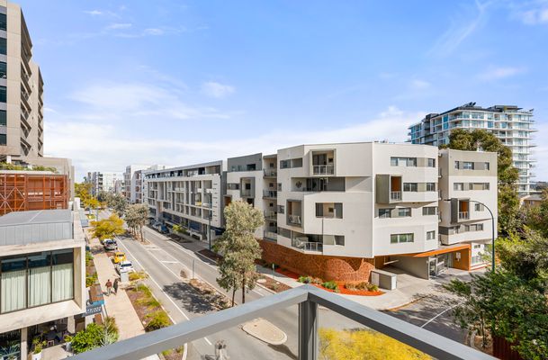 711 / 31 Rowe Avenue, Rivervale