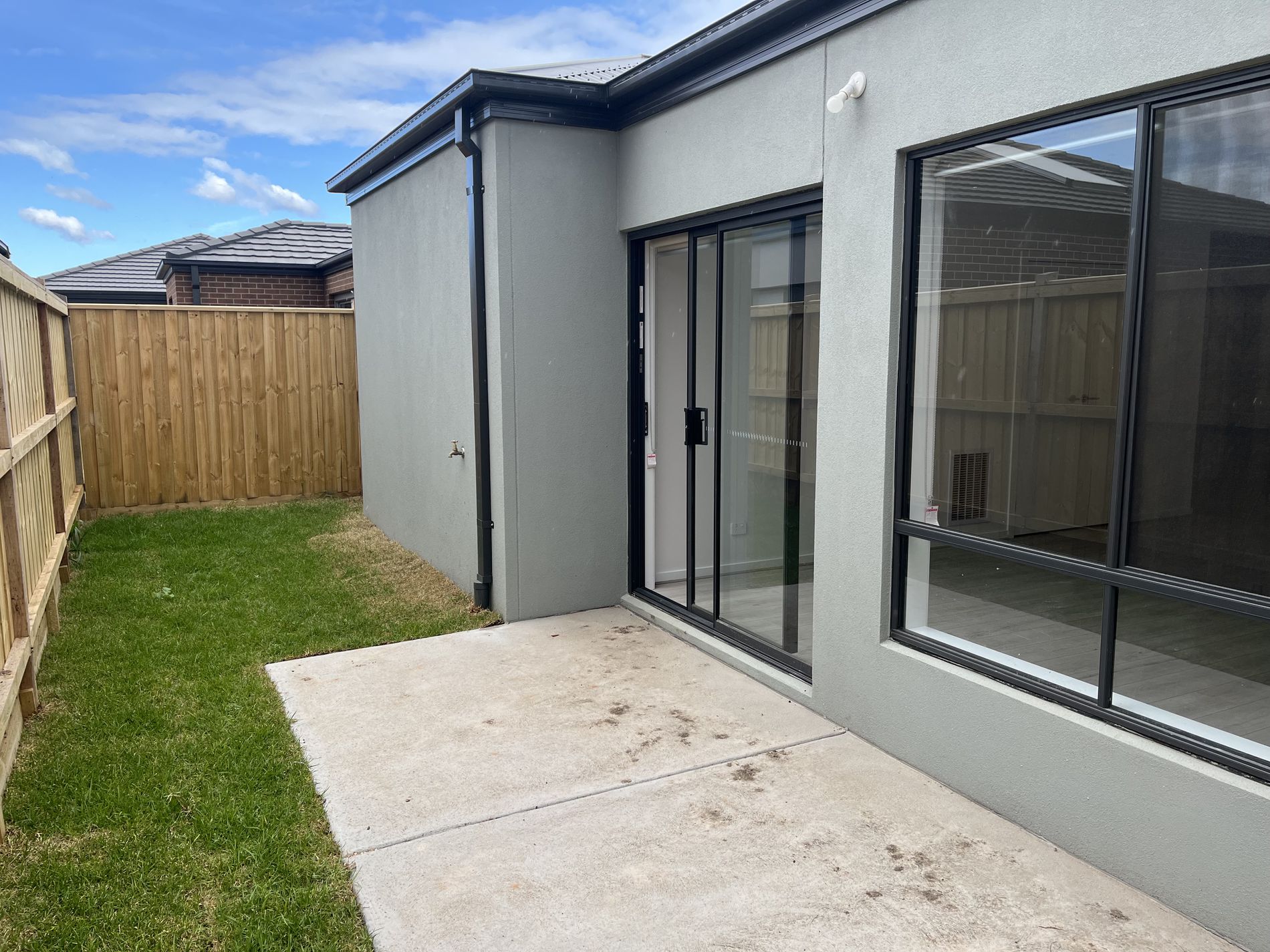 6 Shiraz Ave, Fraser Rise