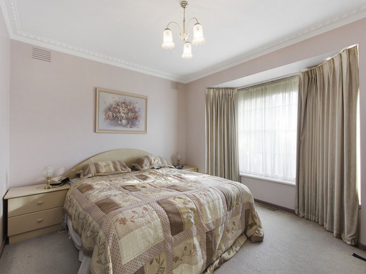19 DORSET ROAD, Dandenong North