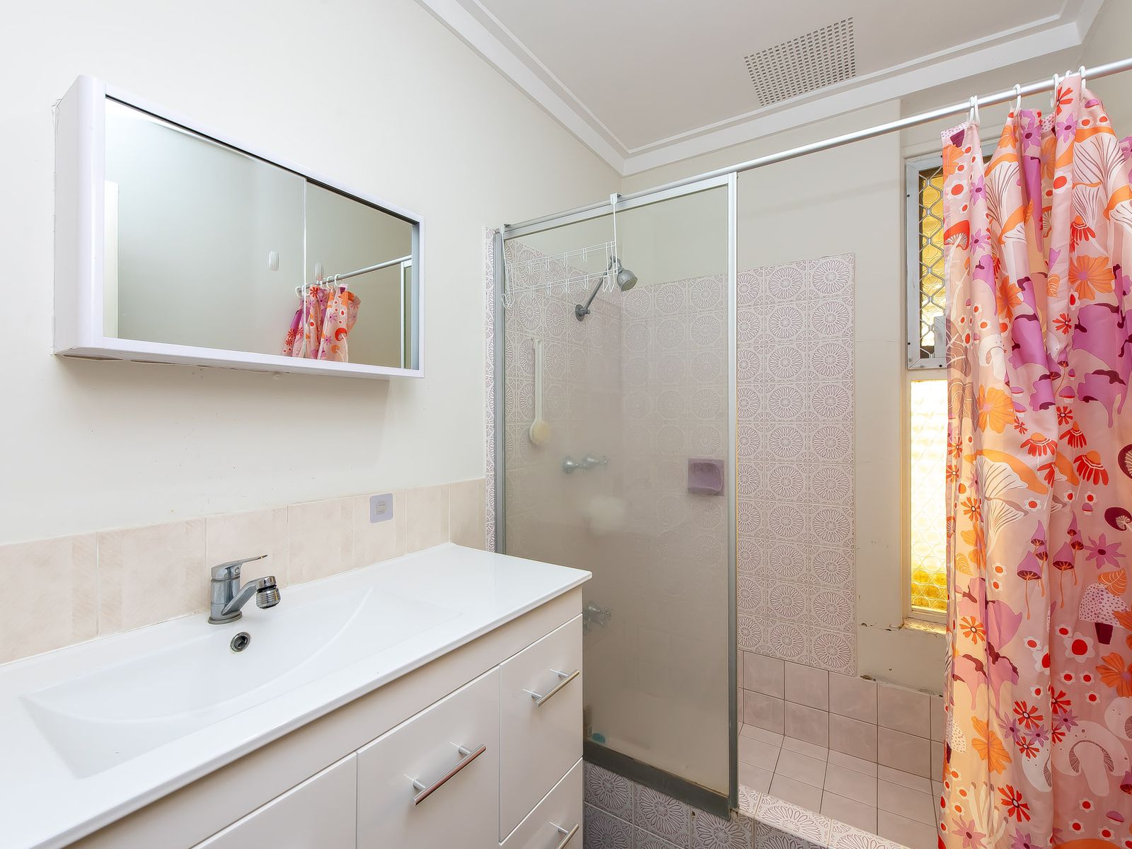 208 Knutsford Avenue, Kewdale