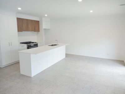 12D Logan Street, Hamlyn Heights