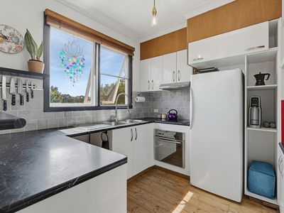 11 Long Court, Ladys Pass