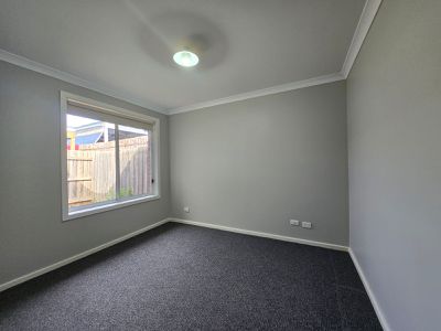 2 / 29 Lady Penrhyn Drive, Wyndham Vale