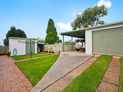8 Beaton Street, Lake Illawarra