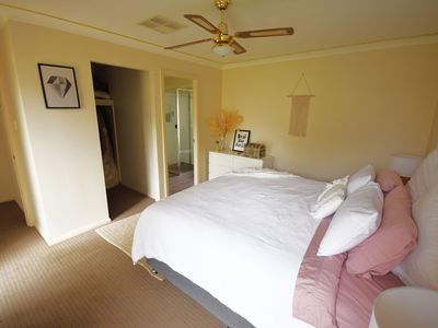 16 Javea Close, Dubbo